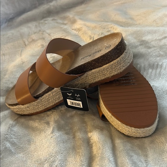 Brown Leather Platform Slide Sandals - Picture 2 of 3